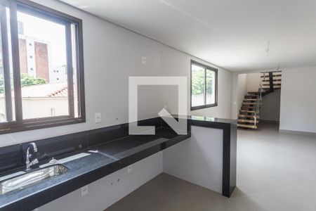 Apartamento à venda com 130m², 2 quartos e 2 vagasCozinha