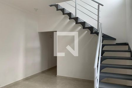 Sala de casa para alugar com 3 quartos, 150m² em Parque Maria Helena, Suzano