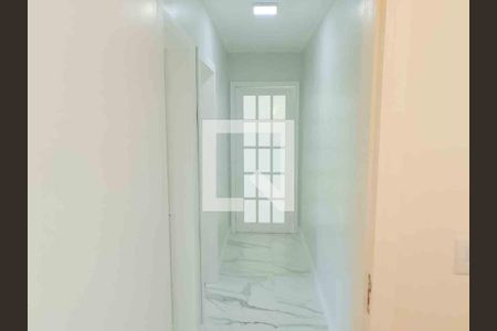 Corredor de apartamento para alugar com 2 quartos, 78m² em Chácara das Pedras, Porto Alegre