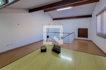 Casa à venda com 290m², 3 quartos e 4 vagasEscritório