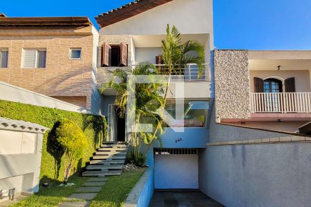 Casa à venda com 290m², 3 quartos e 4 vagasFachada