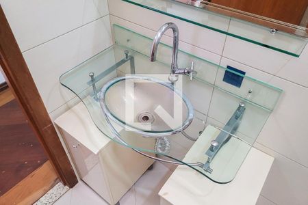 Casa à venda com 290m², 3 quartos e 4 vagasBanheiro Social