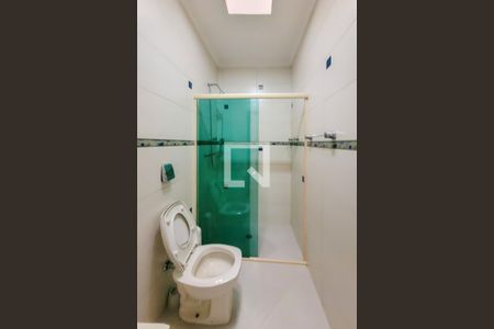 Casa à venda com 290m², 3 quartos e 4 vagasBanheiro Social