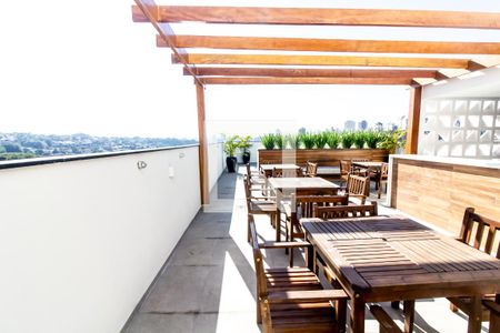 Apartamento à venda com 25m², 1 quarto e sem vaga Apartamento à venda com 25m², 1 quarto e sem vagaÁrea comum - Salão de festas