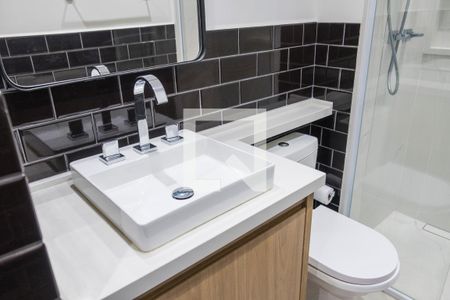 Lavabo de apartamento para alugar com 1 quarto, 58m² em Água Branca, São Paulo