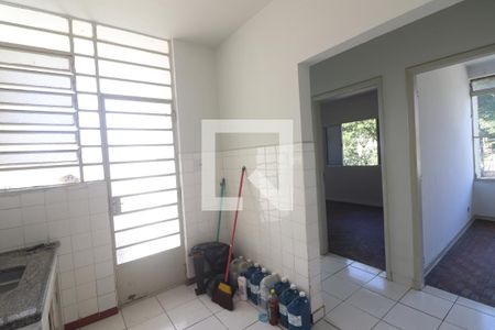 Cozinha  de apartamento para alugar com 2 quartos, 60m² em Vila Santa Maria, São Paulo