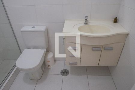 Apartamento à venda com 67m², 2 quartos e sem vaga Apartamento à venda com 67m², 2 quartos e sem vagaBanheiro