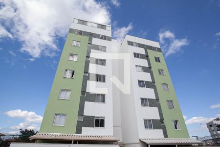 Apartamento para alugar com 49m², 2 quartos e 1 vagaFachada do bloco 