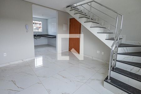 Sala de apartamento à venda com 2 quartos, 120m² em Letícia, Belo Horizonte