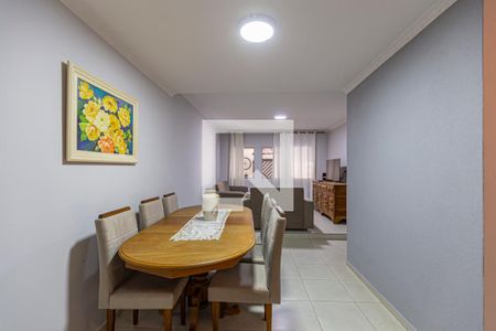 Sala de casa à venda com 2 quartos, 186m² em Vila Gilda, Santo André