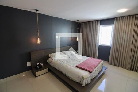 Apartamento à venda com 300m², 3 quartos e 3 vagas Apartamento à venda com 300m², 3 quartos e 3 vagasQuarto 1