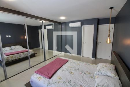 Apartamento à venda com 300m², 3 quartos e 3 vagas Apartamento à venda com 300m², 3 quartos e 3 vagasQuarto 1