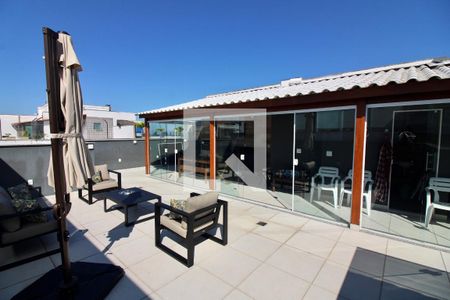 Apartamento à venda com 300m², 3 quartos e 3 vagas Apartamento à venda com 300m², 3 quartos e 3 vagasCobertura