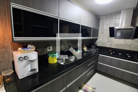 Apartamento à venda com 300m², 3 quartos e 3 vagas Apartamento à venda com 300m², 3 quartos e 3 vagasCozinha