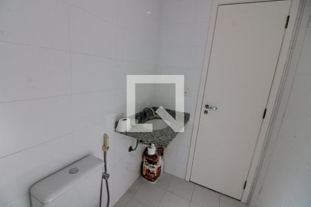 Apartamento à venda com 300m², 3 quartos e 3 vagas Apartamento à venda com 300m², 3 quartos e 3 vagasBanheiro 3