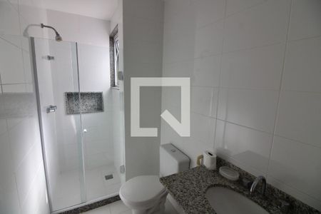 Apartamento à venda com 300m², 3 quartos e 3 vagas Apartamento à venda com 300m², 3 quartos e 3 vagasBanheiro 3