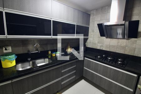 Apartamento à venda com 300m², 3 quartos e 3 vagas Apartamento à venda com 300m², 3 quartos e 3 vagasCozinha