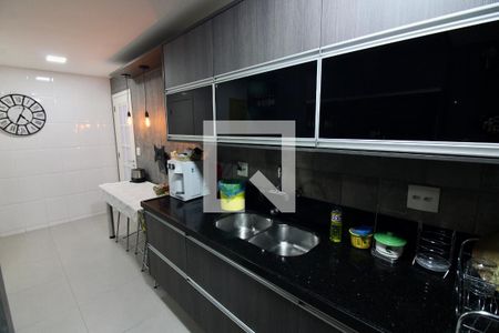 Apartamento à venda com 300m², 3 quartos e 3 vagas Apartamento à venda com 300m², 3 quartos e 3 vagasCozinha