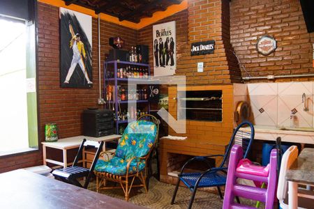 Casa à venda com 300m², 3 quartos e 4 vagasChurrasqueira