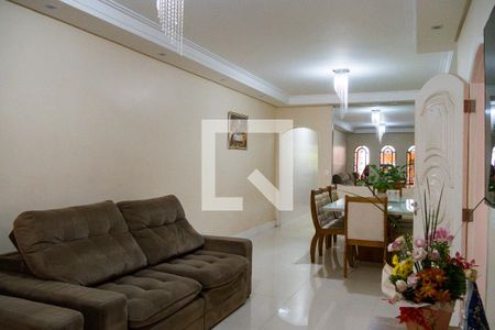 Sala de casa para alugar com 3 quartos, 300m² em Santa Maria, Santo André