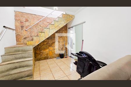 Sala  de casa à venda com 2 quartos, 493m² em Planalto, Belo Horizonte