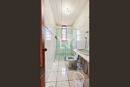 Banheiro de casa à venda com 2 quartos, 493m² em Planalto, Belo Horizonte