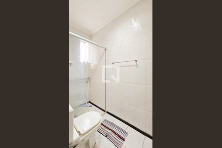 Banheiro de casa à venda com 2 quartos, 493m² em Planalto, Belo Horizonte