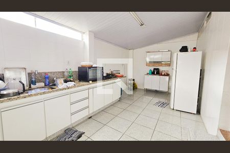 Casa à venda com 493m², 2 quartos e 1 vagaCozinha 