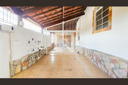 Casa à venda com 493m², 2 quartos e 1 vagaQuintal 