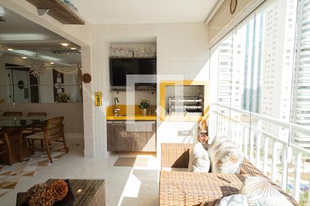 Apartamento à venda com 123m², 3 quartos e 2 vagas Apartamento à venda com 123m², 3 quartos e 2 vagasSacada
