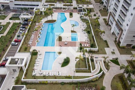 Apartamento à venda com 123m², 3 quartos e 2 vagas Apartamento à venda com 123m², 3 quartos e 2 vagasÁrea comum - Piscina