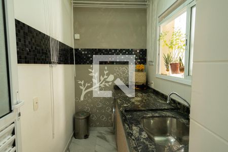 Apartamento à venda com 123m², 3 quartos e 2 vagas Apartamento à venda com 123m², 3 quartos e 2 vagasÁrea de Serviço