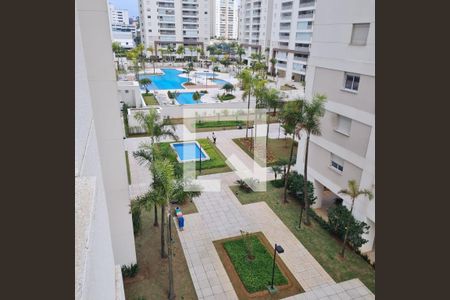 Apartamento à venda com 123m², 3 quartos e 2 vagas Apartamento à venda com 123m², 3 quartos e 2 vagasÁrea comum - Piscina