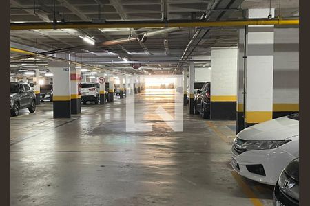Apartamento à venda com 123m², 3 quartos e 2 vagas Apartamento à venda com 123m², 3 quartos e 2 vagasGaragem