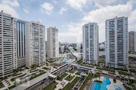 Apartamento à venda com 123m², 3 quartos e 2 vagas Apartamento à venda com 123m², 3 quartos e 2 vagasÁrea comum - Piscina