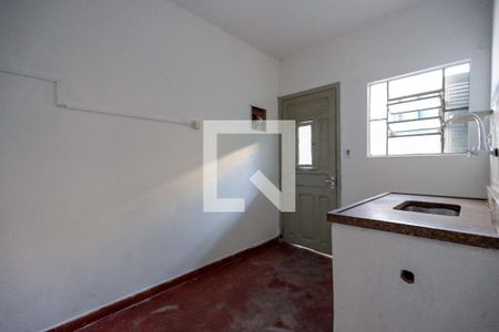 Cozinha de casa para alugar com 1 quarto, 55m² em Jardim Brasil (zona Norte), São Paulo
