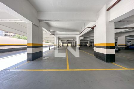 Apartamento para alugar com 71m², 2 quartos e 2 vagas Apartamento para alugar com 71m², 2 quartos e 2 vagasÁrea comum - Garagem (02 vagas)
