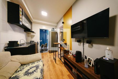 Sala/Cozinha de apartamento à venda com 2 quartos, 42m² em Vila Franci, São Paulo