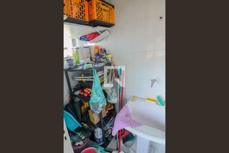 Apartamento para alugar com 69m², 3 quartos e sem vagaCozinha e Lavanderia