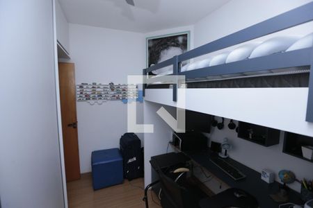 Apartamento à venda com 167m², 4 quartos e 3 vagasQuarto 2