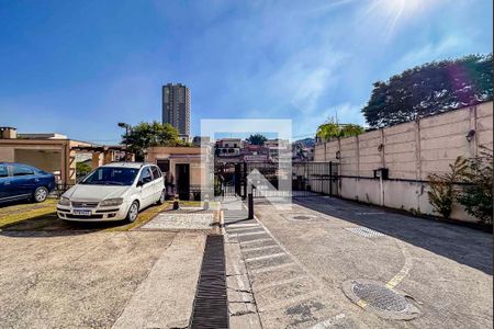 Apartamento à venda com 45m², 2 quartos e 1 vaga Apartamento à venda com 45m², 2 quartos e 1 vagaFachada e portaria
