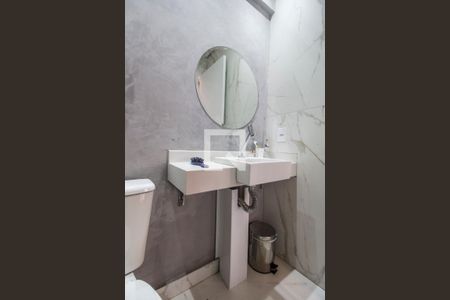 Apartamento à venda com 54m², 2 quartos e 1 vagaBanheiro 2