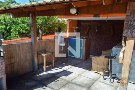 Casa à venda com 260m², 4 quartos e 1 vaga Casa à venda com 260m², 4 quartos e 1 vagaTerraço Gourmet
