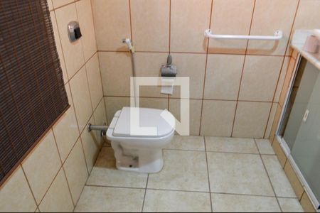 Casa à venda com 260m², 4 quartos e 1 vaga Casa à venda com 260m², 4 quartos e 1 vagaBanheiro da Suíte 3