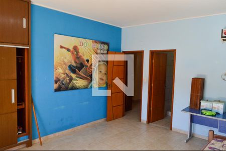 Casa à venda com 260m², 4 quartos e 1 vaga Casa à venda com 260m², 4 quartos e 1 vagaSuíte 2