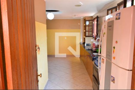Casa à venda com 260m², 4 quartos e 1 vaga Casa à venda com 260m², 4 quartos e 1 vagaCozinha