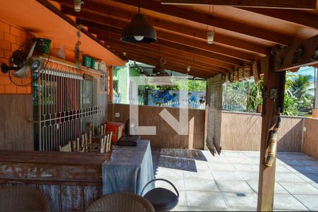 Casa à venda com 260m², 4 quartos e 1 vaga Casa à venda com 260m², 4 quartos e 1 vagaTerraço Gourmet