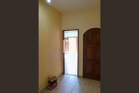 Casa à venda com 260m², 4 quartos e 1 vaga Casa à venda com 260m², 4 quartos e 1 vagaHall das Suítes