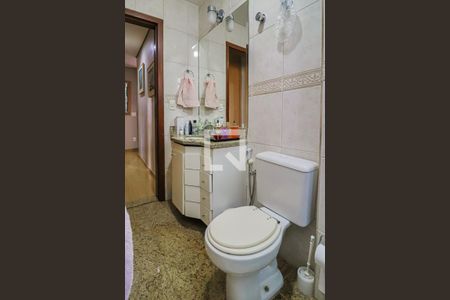 Apartamento à venda com 100m², 3 quartos e 2 vagasBanheiro do Corredor