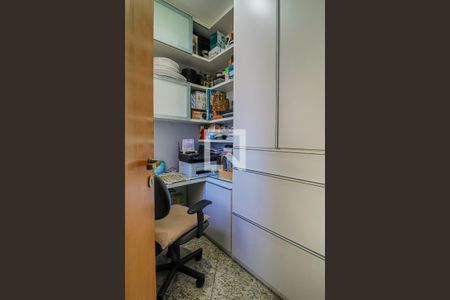 Apartamento à venda com 100m², 3 quartos e 2 vagasQuarto de Serviço